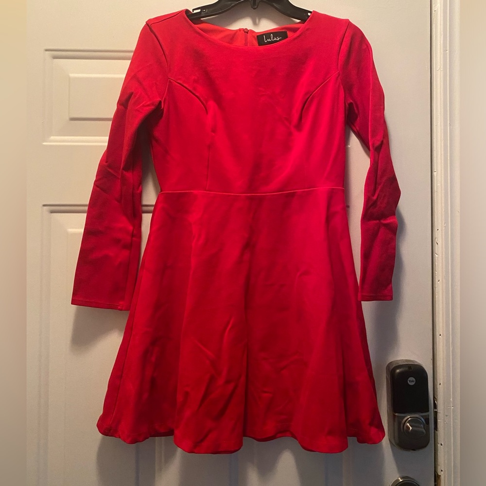 LULUS RED LINED LONG SLEEVE DRESS!